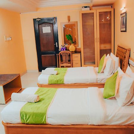 Naksha Tree Hotels - Mogappair チェンナイ エクステリア 写真