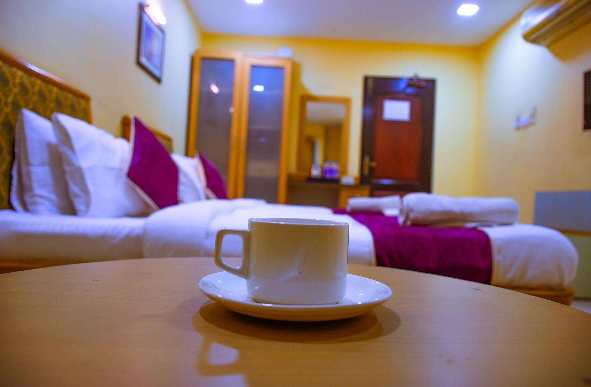 Naksha Tree Hotels - Mogappair チェンナイ エクステリア 写真